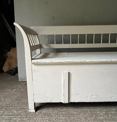 Elegant Antique Box Bench in Old White | John Cornall