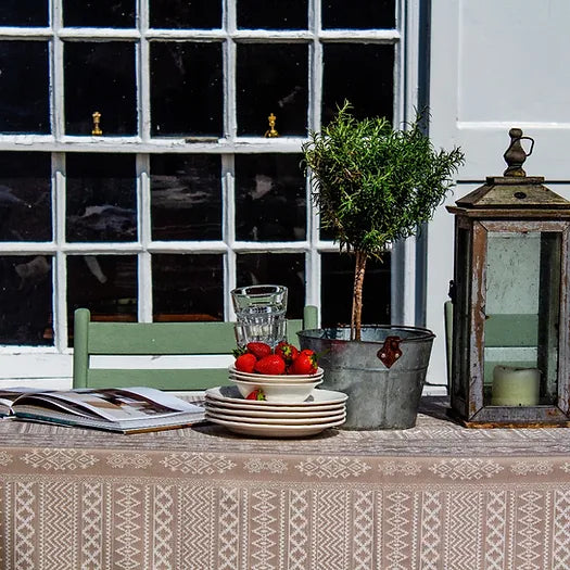 Arabica Tablecloth in Natural & Cream | Julia Brendel