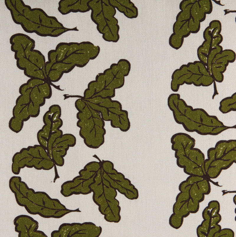 Oak Leaf Patterned Linen Fabric in Peridot Green