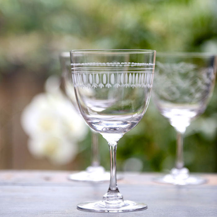 Set of 6 Crystal Wine Glasses with Oval Design