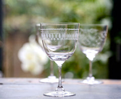 Set of 6 Crystal Wine Glasses with Oval Design