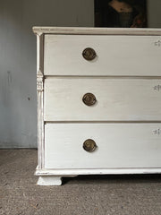 Wide Neo-Classical Painted Chest of Drawers in Gustavian White