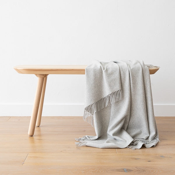 100% Cashmere Throw In Silver Grey