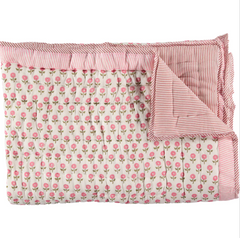 Sarah K Pink Daisy Quilt