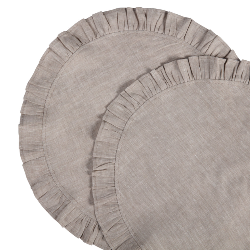 Ruffle Round Placemat in Natural- Set of 2  | Kelling Home