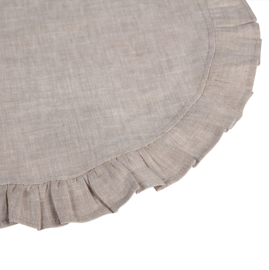Ruffle Round Placemat in Natural- Set of 2  | Kelling Home