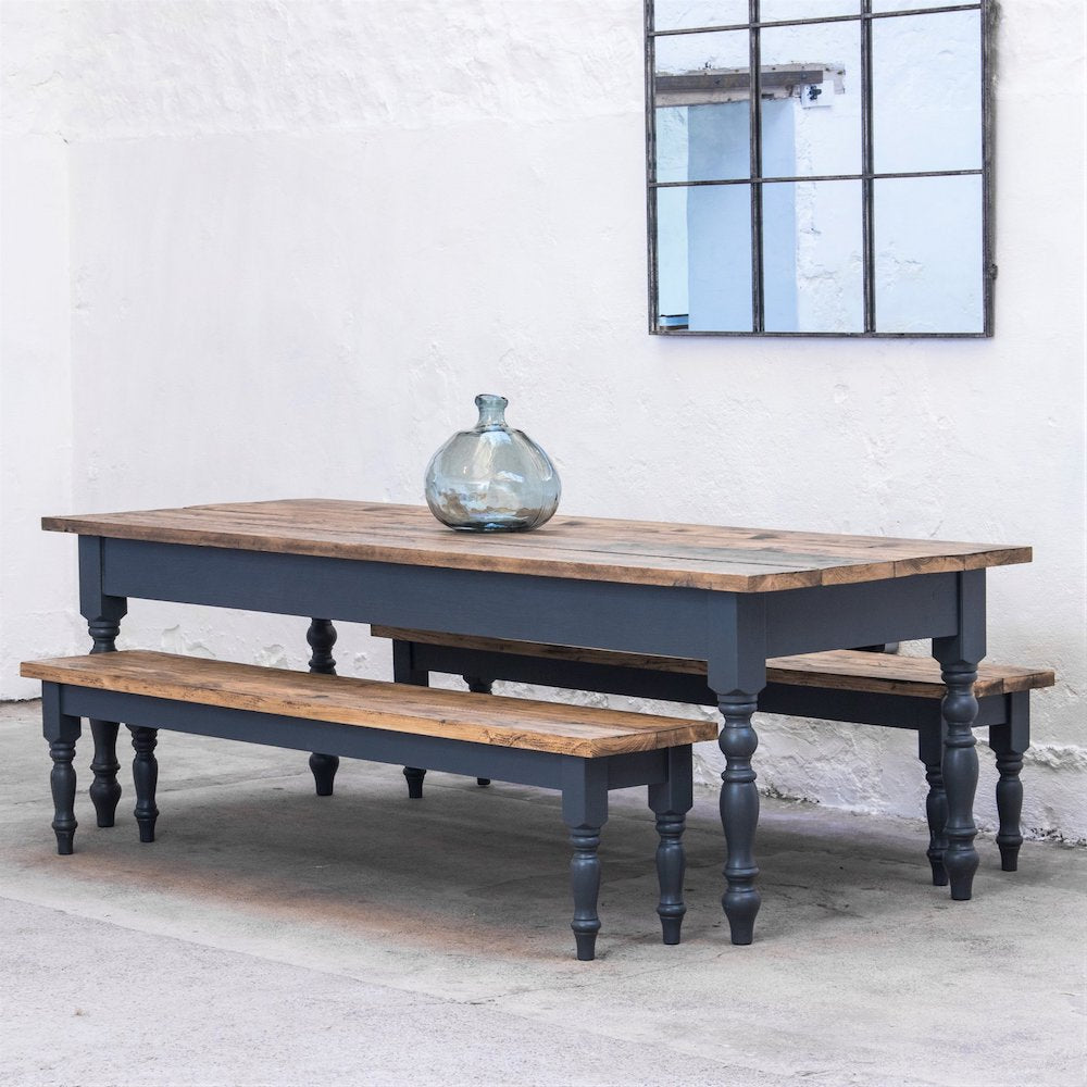 9ft Oak Farmhouse Kitchen Table with Turned Legs