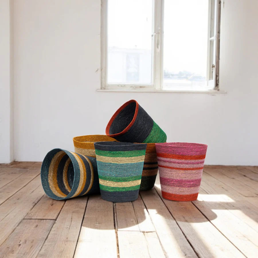Seagrass Waste Paper Basket in Guardsman & Neyron | British Colour Standard