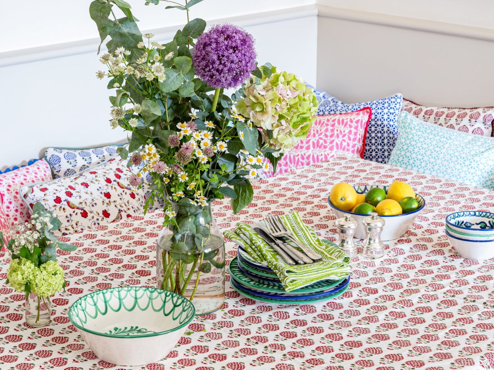 Spanish Lebrillo Small Bowl with Green 'Bird' Design