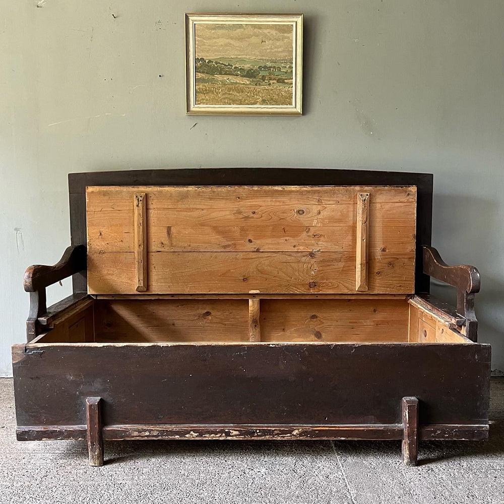 Antique Box Settle In Original Condition