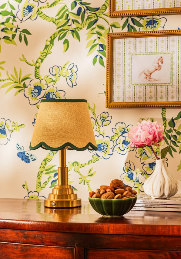 Jute Scallop Lampshade with a  Green Trim | Casa byJJ