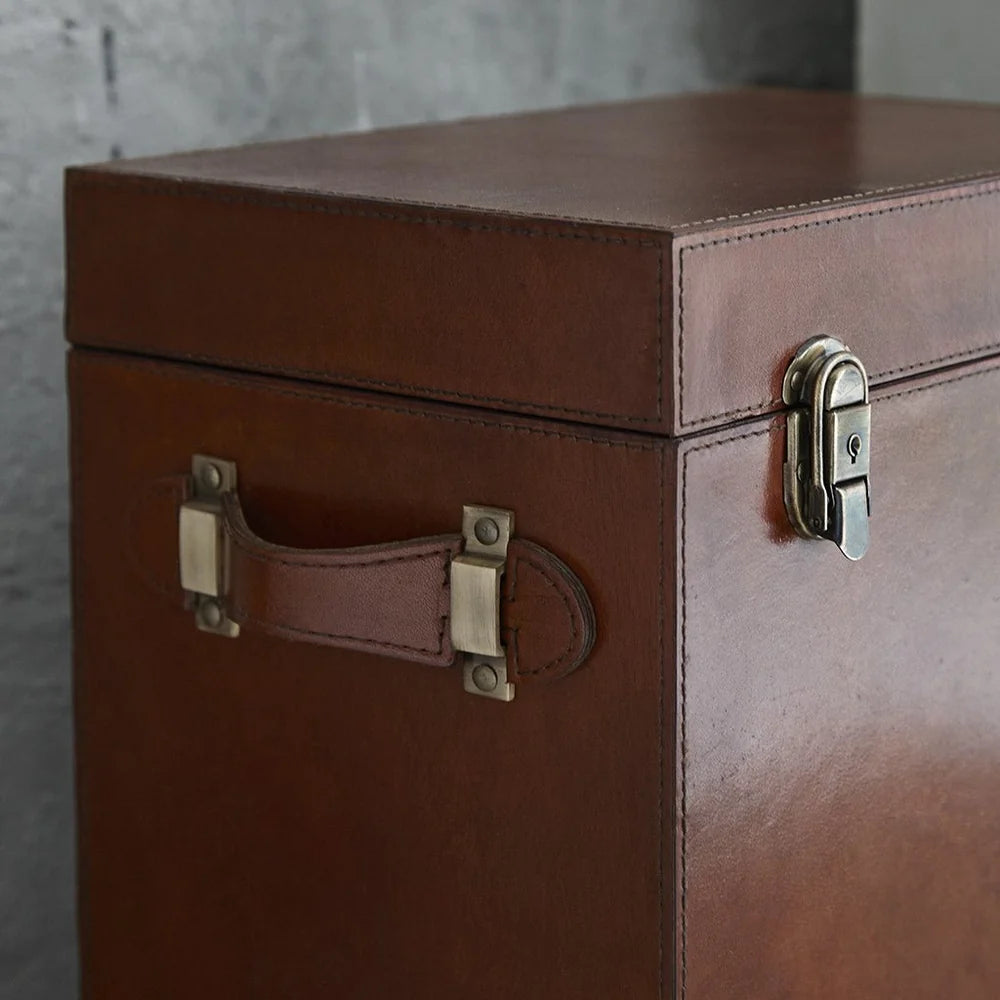 Leather Drinks Chest with Tools, Ice Bucket & Cups | Life of Riley 