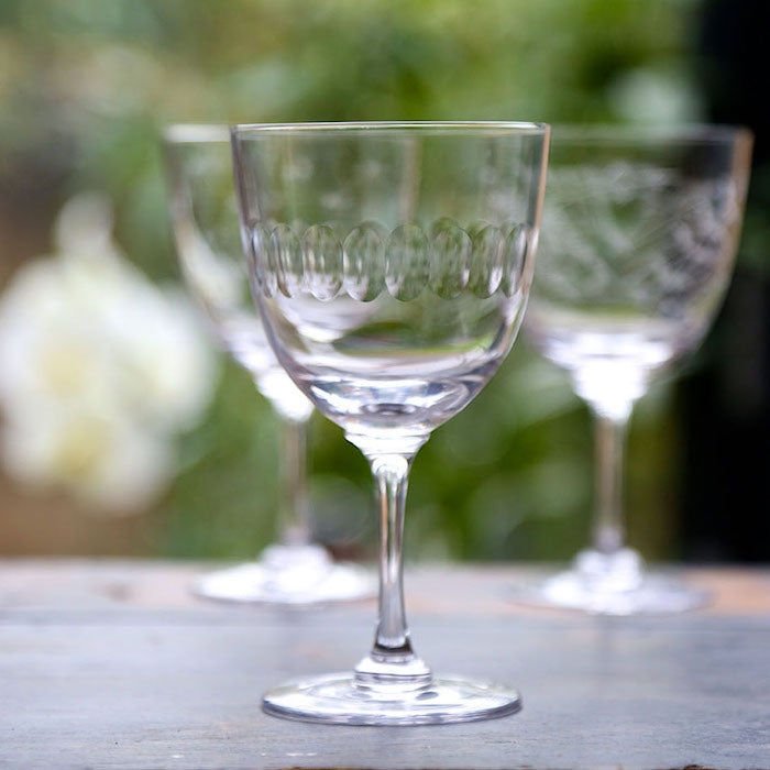 Set of 6 Crystal Wine Glasses with Lens Design