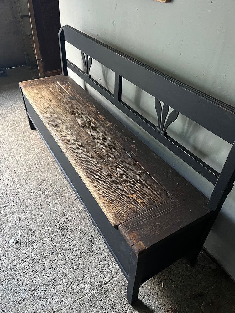 Smart Antique Pine & Oak Box Bench in Black