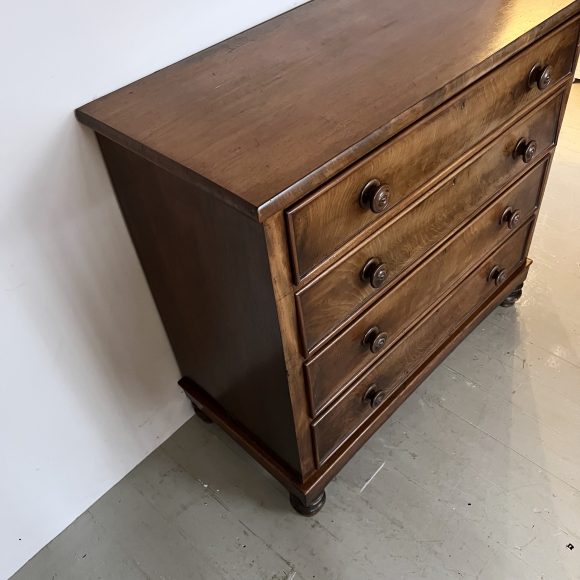 Victorian Mahogany Veneered Antique Chest of Drawers